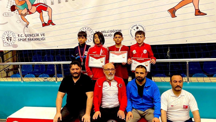 Küçükler Grekoromen Güreş Türkiye Şampiyonasında 3.'lük aldı